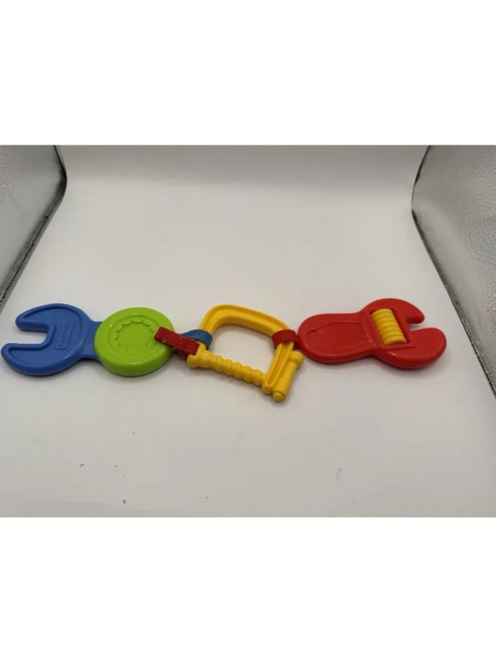 2010 Fisher Price  Fun To Fix Rattle Hammer Saw Wrenches